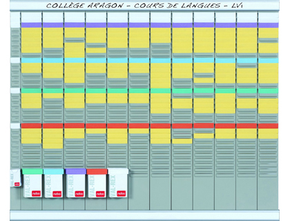 NOBO - Kit planificacion de tarjetas t 66x80 cm 12 columnas 2x32 ranuras + 500 tarjetas t nº2 colores surtidos + 100 (Ref. 2990700)