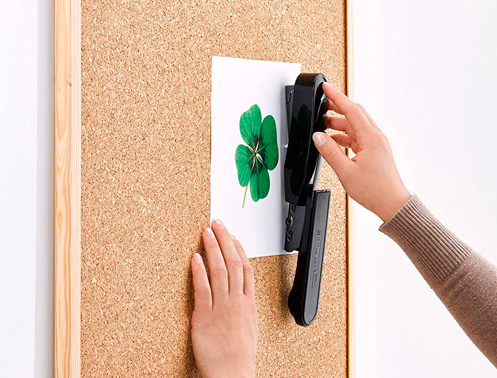 NOVUS DAHLE - Grapadora novus b2 plastico abs reciclado capacidad 25 hojas usa grapas 24/6 y 26/6 color negro (Ref. 020-1931)