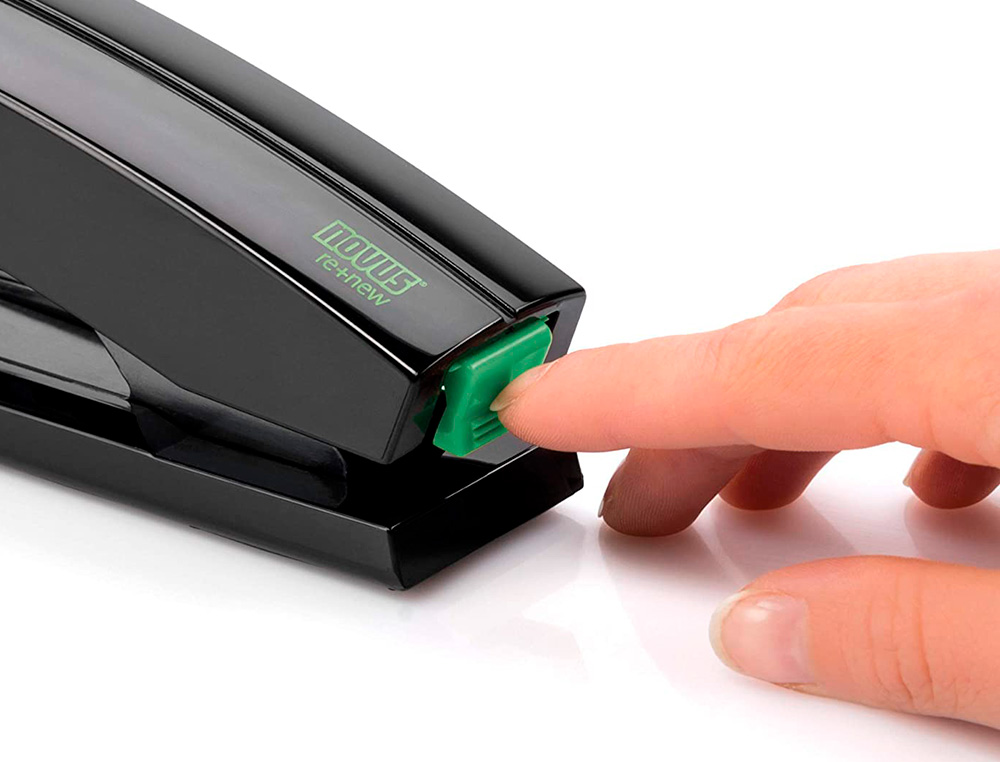 NOVUS DAHLE - Grapadora novus b4 plastico abs reciclado capacidad 40 hojas usa grapas 24/6-8 y 26/6-8 color negro (Ref. 020-1932)