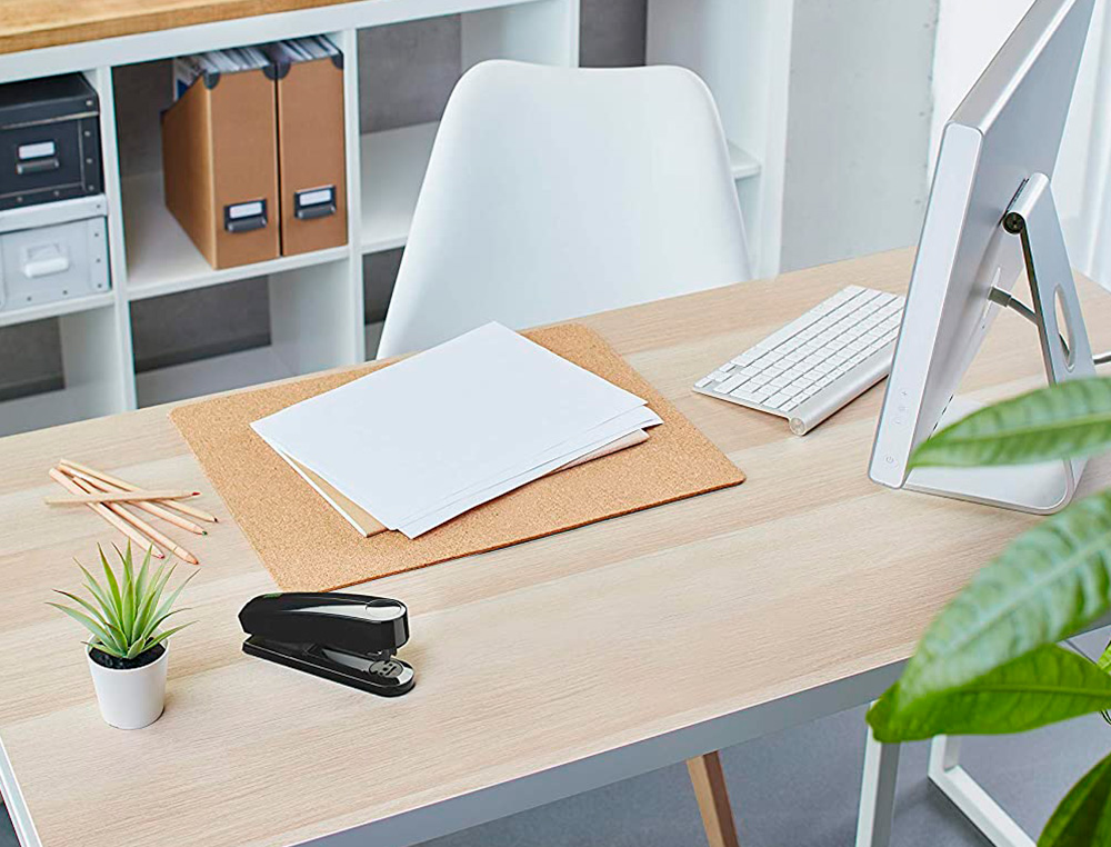 NOVUS DAHLE - Grapadora novus b4 plastico abs reciclado capacidad 40 hojas usa grapas 24/6-8 y 26/6-8 color negro (Ref. 020-1932)