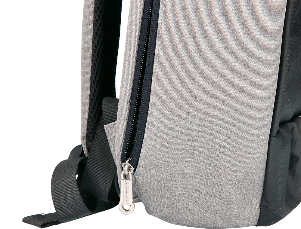 Q-CONNECT - Mochila para portatil 18\&quot; negra / gris poliester impermeable 460x170x310 mm (Ref. KF17990)