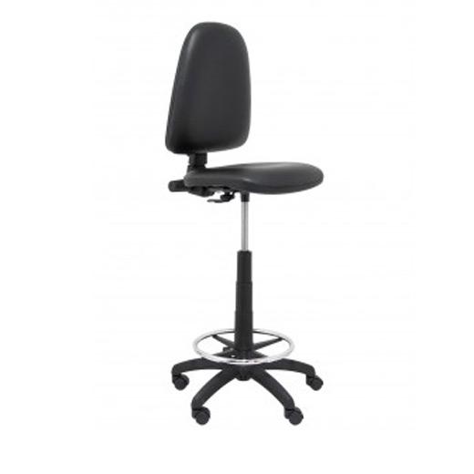 PIQUERAS Y CRESPO - TABURETE AYNA ERGOMICO MECANISMO DE CONTACTO PERMANENTE REGULABLE EN ALTURA Y ARO REPOSAPIES ASIENTO Y RESPALDO TAPIZADOS SIMILPIEL NEGRO (Ref.T04CPSPNE)