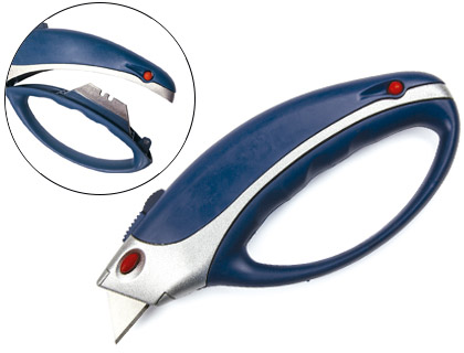Q-CONNECT - CUTER XS6200 METALICO ANCHO AZUL Y GRIS CON MANGO DE PLASTICO Y COMPARTIMENTO PARA CUCHILLAS (Ref.KF16814)