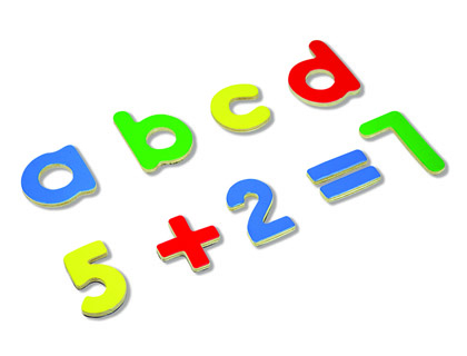 ANDREUTOYS - Juego letras y numeros magneticos 75 piezas 20,6x19x4,5 cm (Ref. 16202)